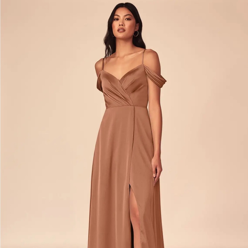 NWT Elegant Bronze Floor-Length Formal Gown / Bridesmaid Dress